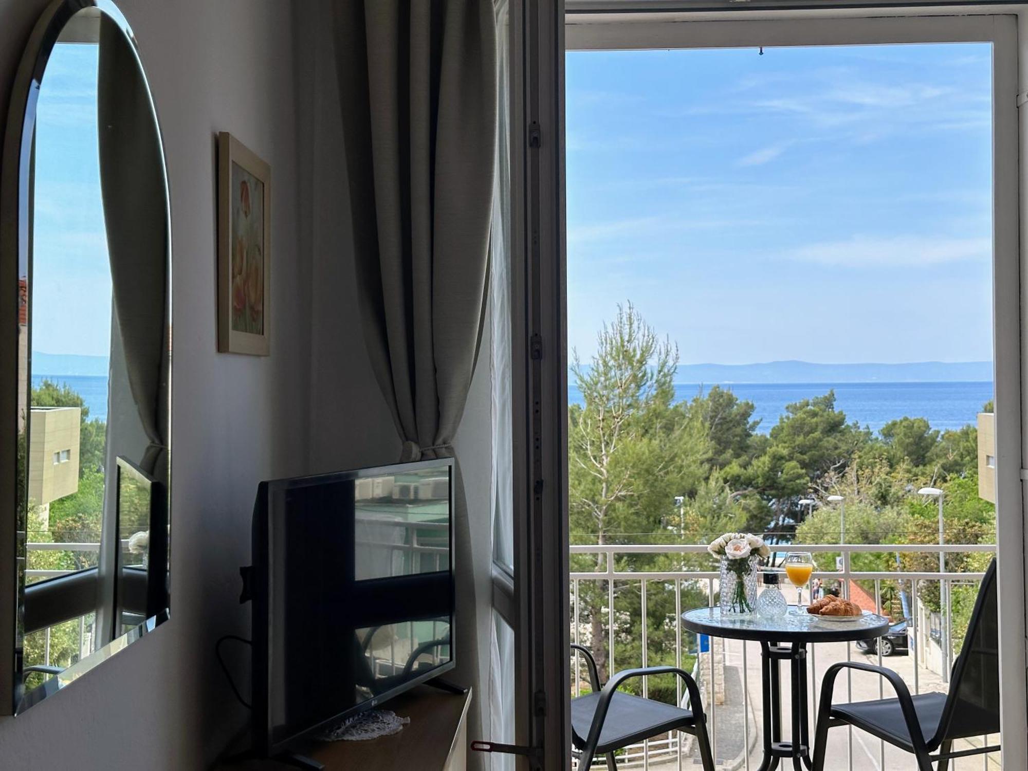 Spacious Family Apartment Near The Beach Makarska Zewnętrze zdjęcie