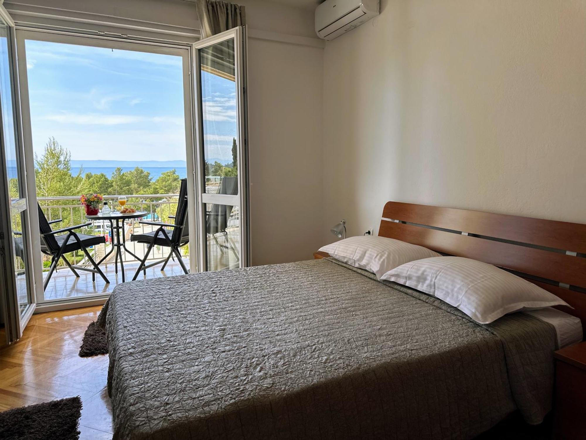 Spacious Family Apartment Near The Beach Makarska Zewnętrze zdjęcie