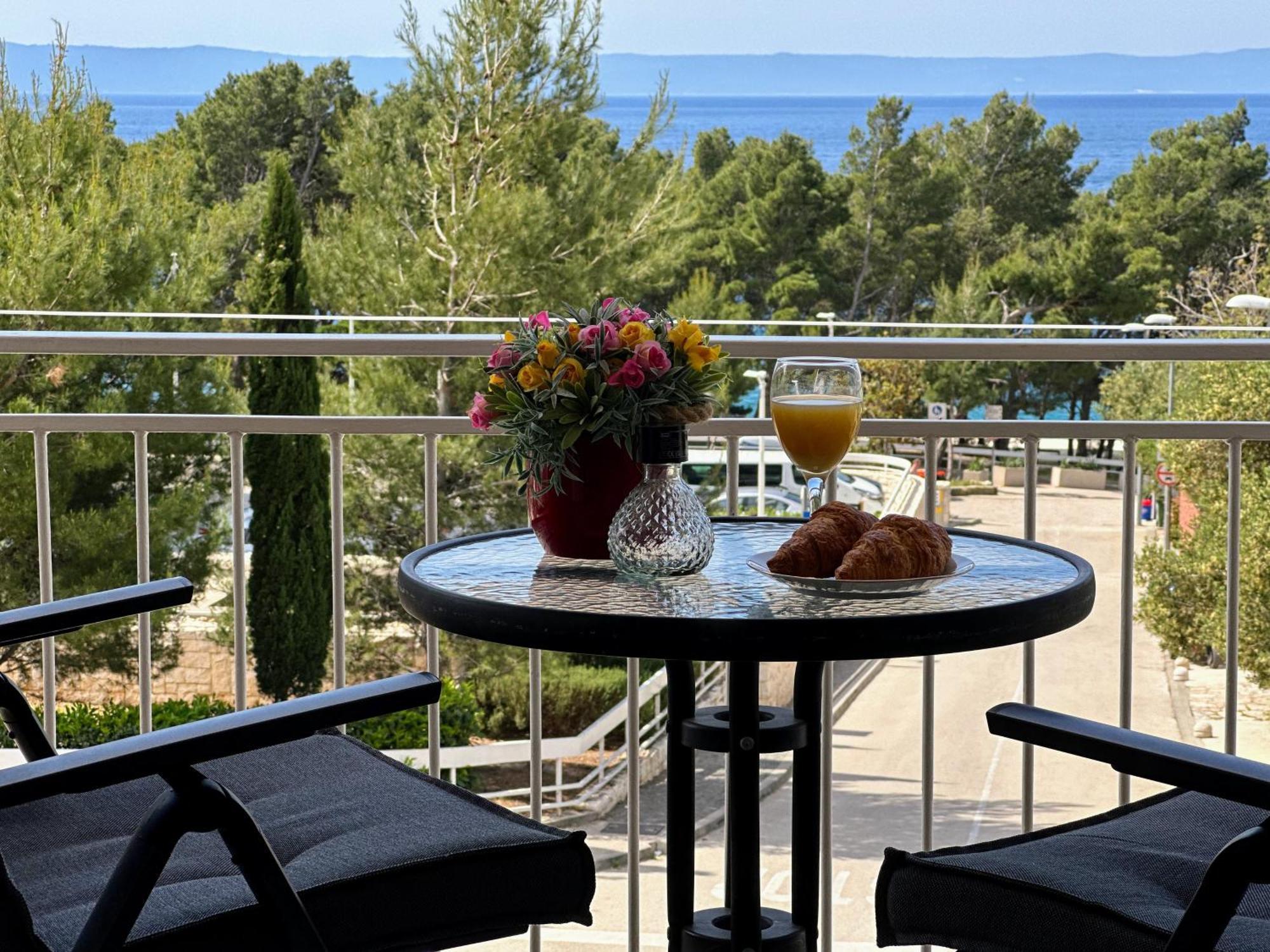 Spacious Family Apartment Near The Beach Makarska Zewnętrze zdjęcie