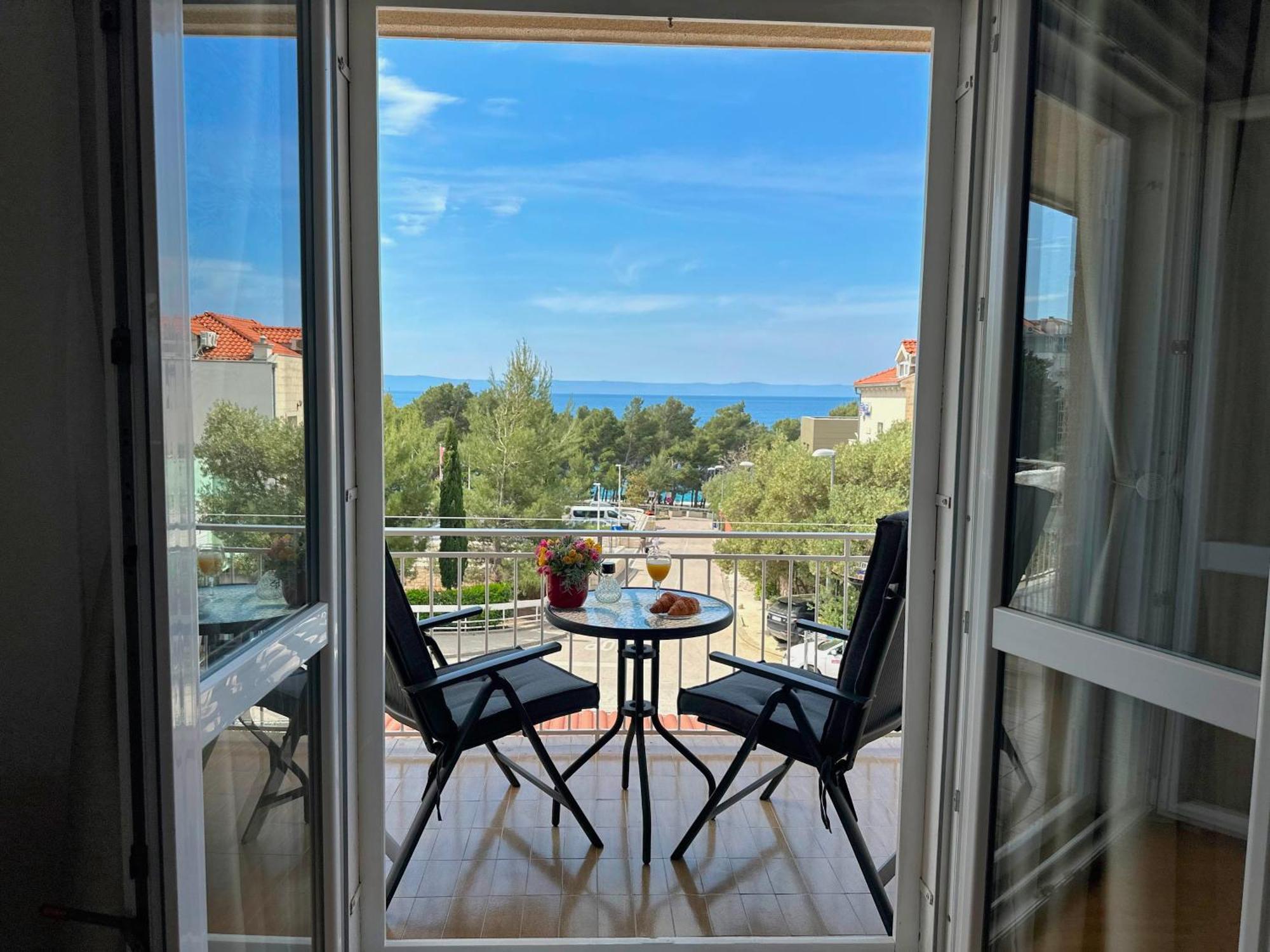 Spacious Family Apartment Near The Beach Makarska Zewnętrze zdjęcie